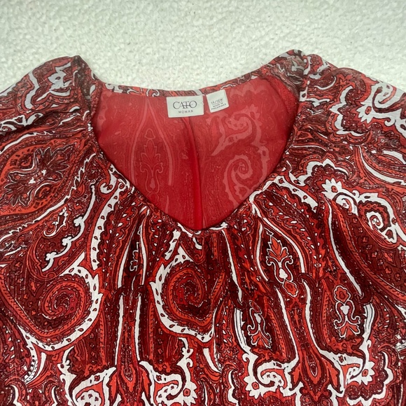 Women’s Cato 14/16W Red/White Shear Paisley Blouse - Picture 3 of 13
